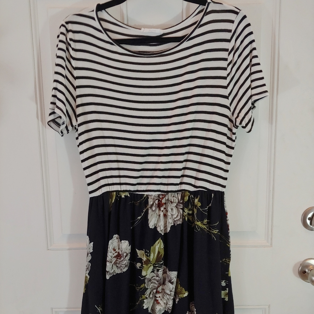 Boutique dress, with pockets